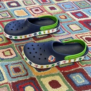 New without tags Grateful Dead 50th anniversary Crocs